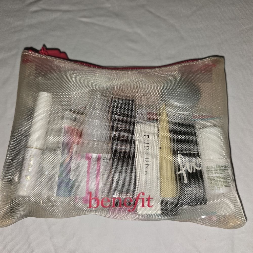 🌟Lancome Deluxe Sample Bundle + High-End Beauty Minis in Benefit Mesh Bag🌟 - Picture 2 of 3